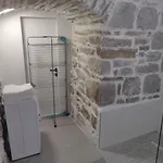Apartment Stone Split