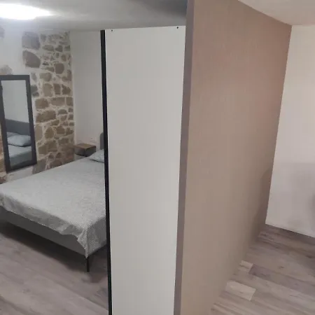 Stone Apartament